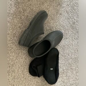 UGG Black rubber Tasman